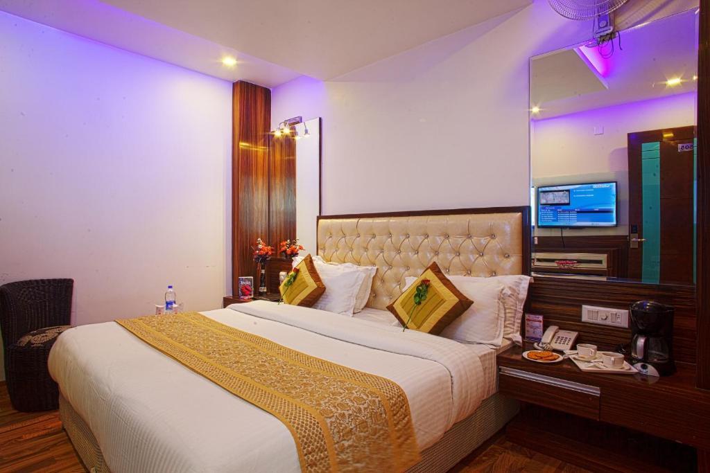 Hotel Delhi 55 -City Center New Delhi Chambre photo