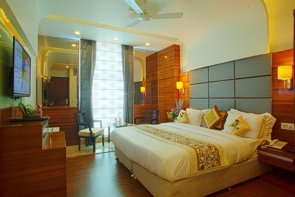 Hotel Delhi 55 -City Center New Delhi Extérieur photo