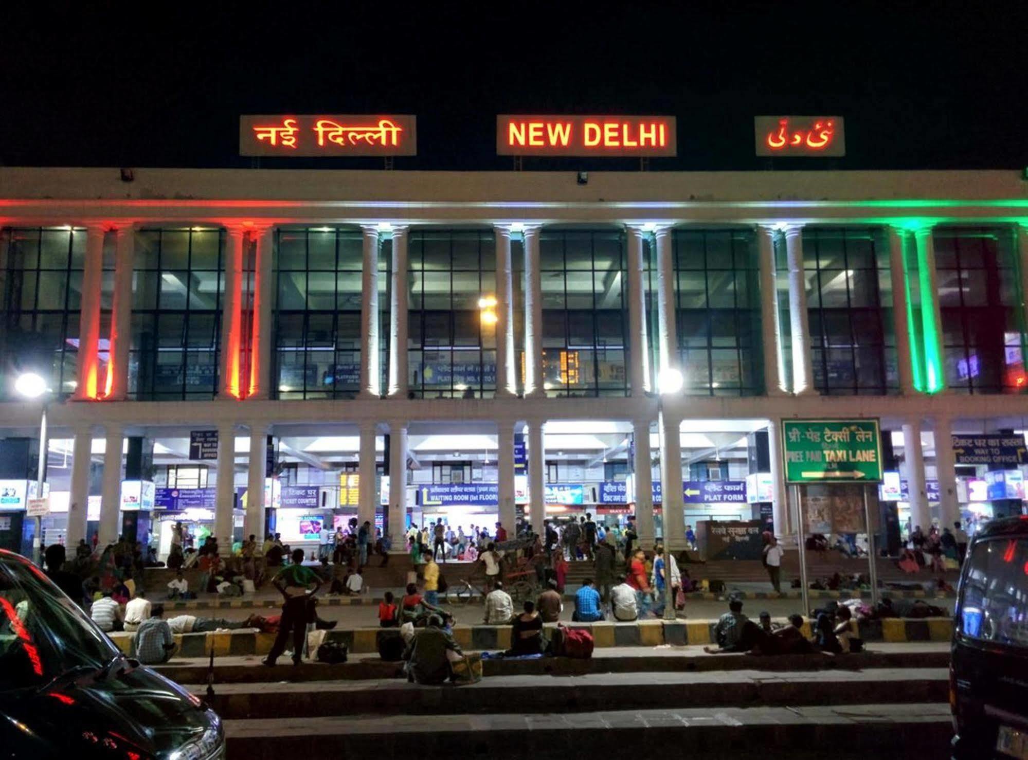 Hotel Delhi 55 -City Center New Delhi Extérieur photo
