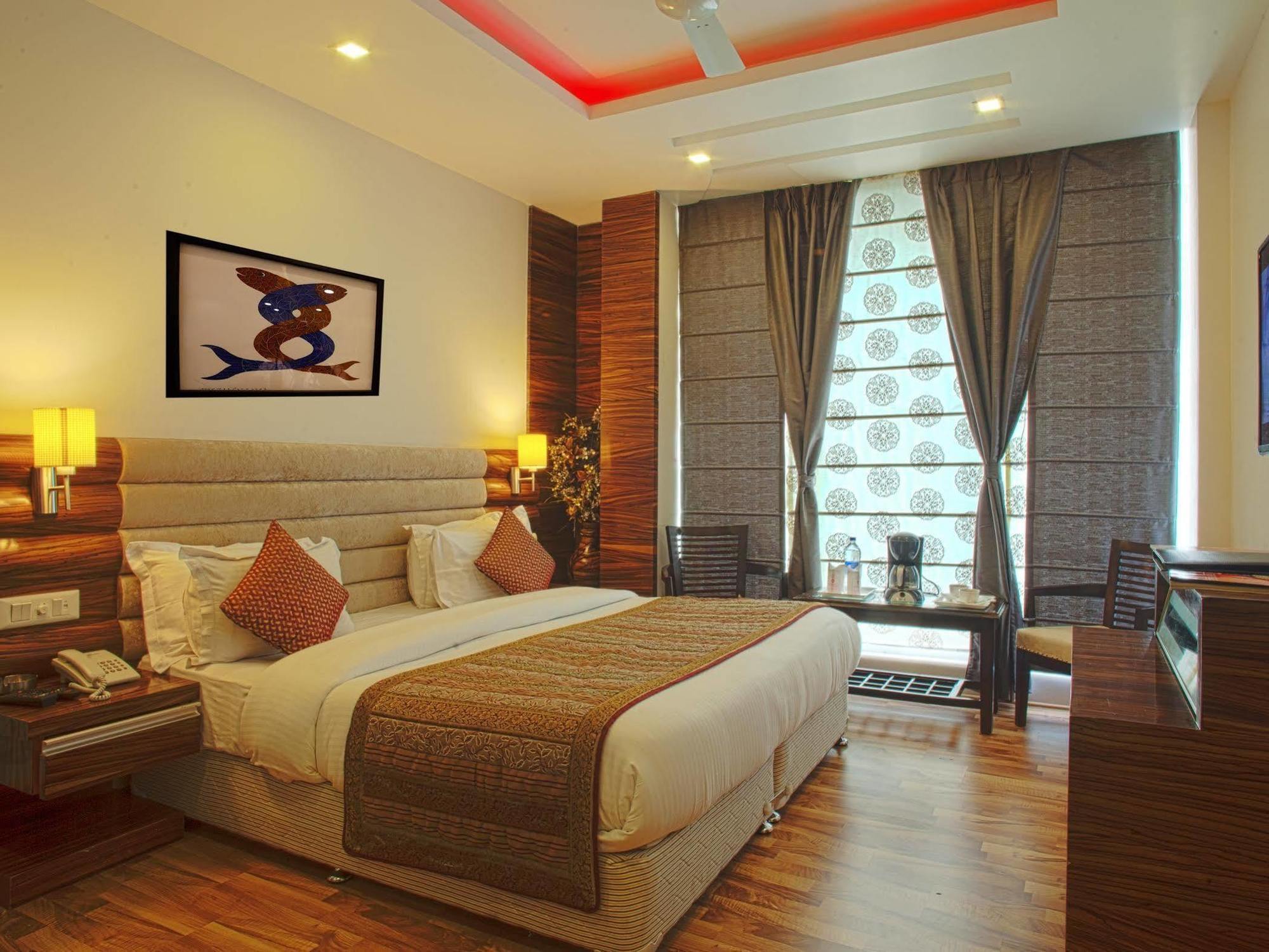 Hotel Delhi 55 -City Center New Delhi Extérieur photo