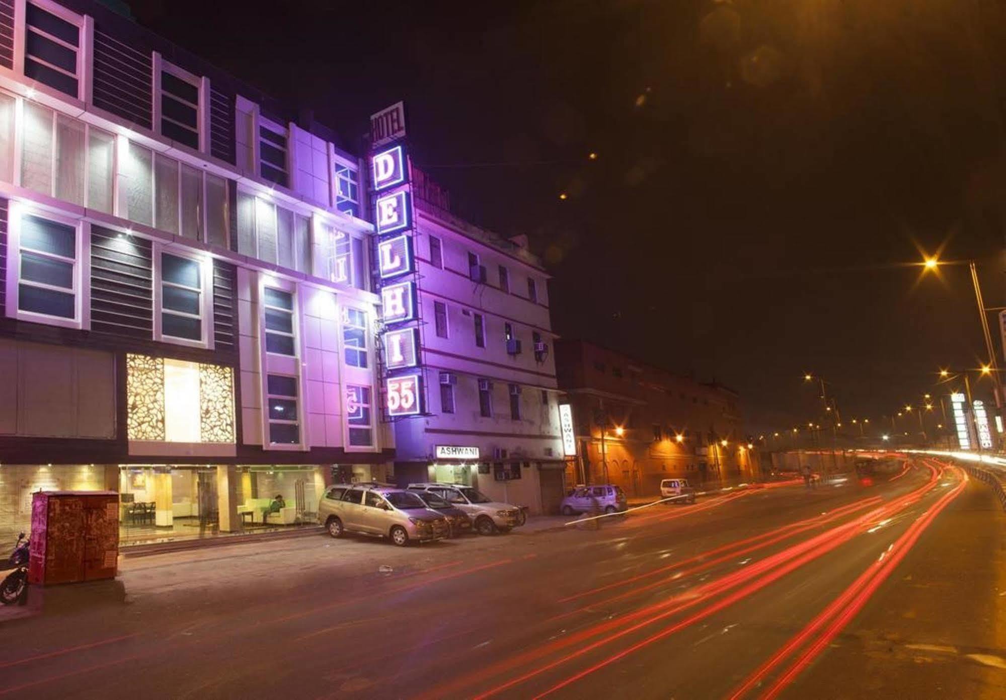 Hotel Delhi 55 -City Center New Delhi Extérieur photo